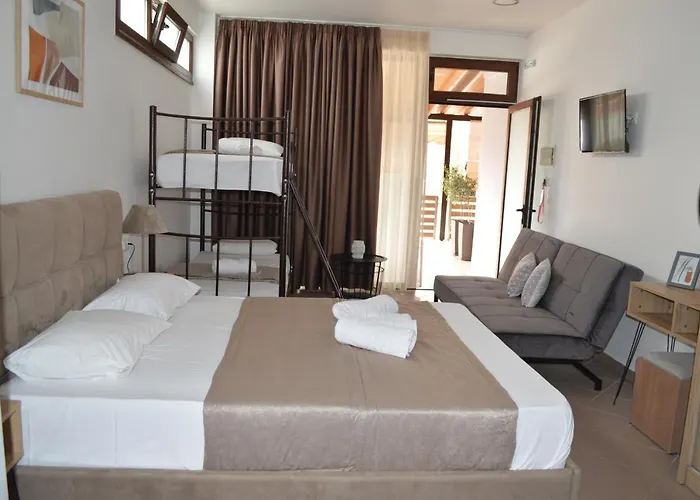 Evgenia & Zoe Apartman Vrasná